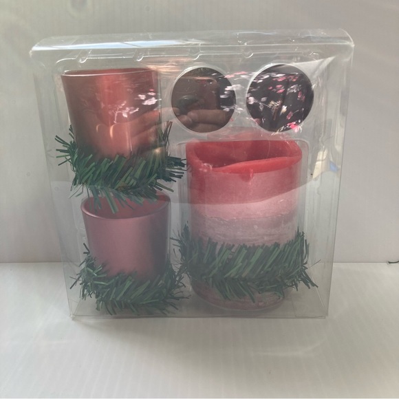 Flameless and Tea Candle Set with Garland and 2 Toned Red Candles Set of 5 - Picture 7 of 8